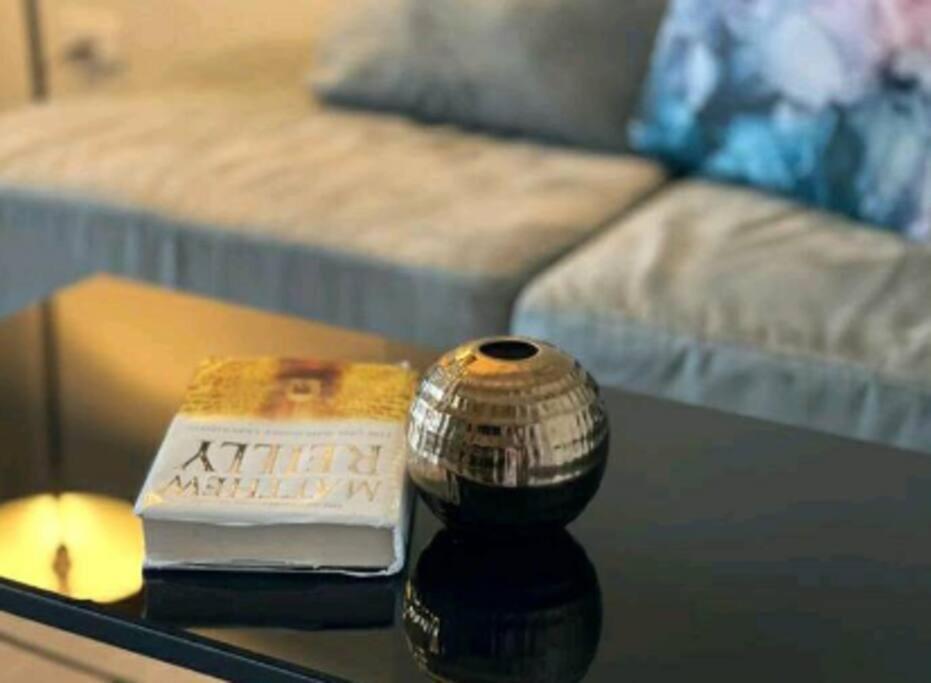 Base Long Balcony King-bed With Infinity Pool & Free Netflix! * Pattaya